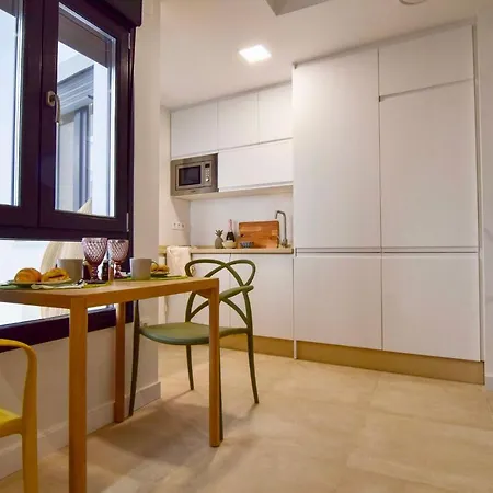 Apartment Estudios Ollerias By Sharingco Malaga