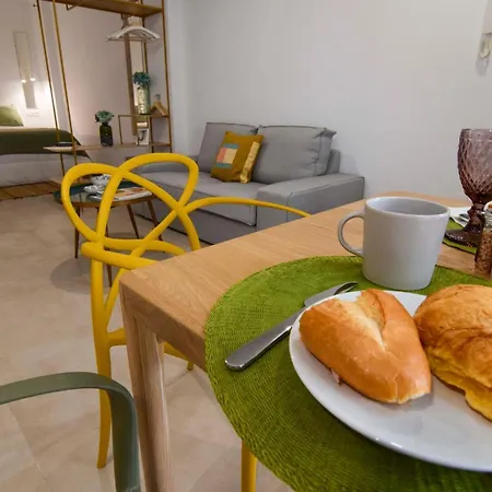 Apartment Estudios Ollerias By Sharingco Malaga